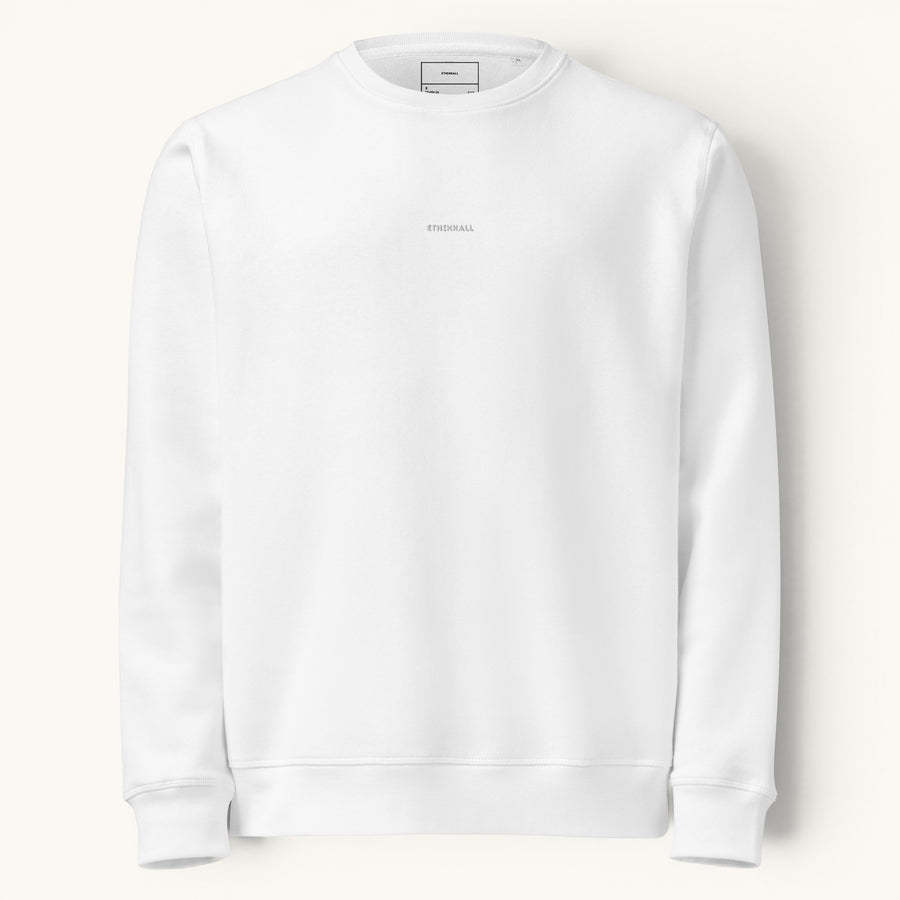 ETHIKKALL sweat blanc en coton biologique avec détail demi-lune discret au dos. Coupe décontractée.