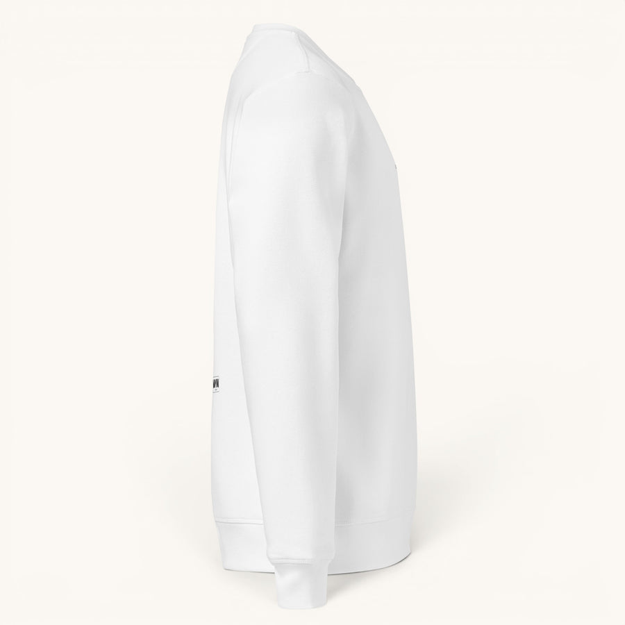 ETHIKKALL sweat-shirt blanc en coton biologique avec détail demi-lune à l'arrière, coupe décontractée.