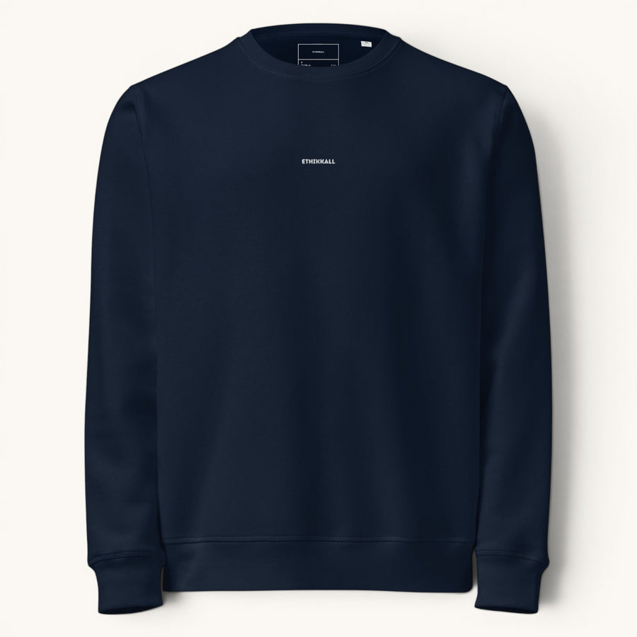ETHIKKALL sweat-shirt bleu marine en coton biologique avec logo discret brodé sur la poitrine, col rond, manches longues.