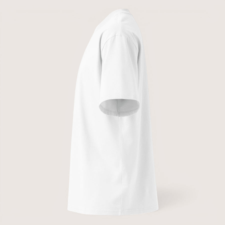 ETHIKKALL T-shirt blanc ample en coton biologique, épaules tombantes, col rond, idéal streetwear.