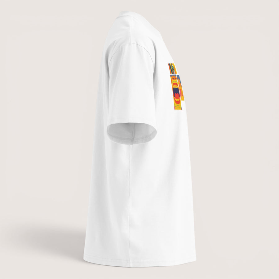 Vue latérale du t-shirt oversize blanc ETHIKKALL Le Réveil en coton biologique épais avec motif graphique coloré