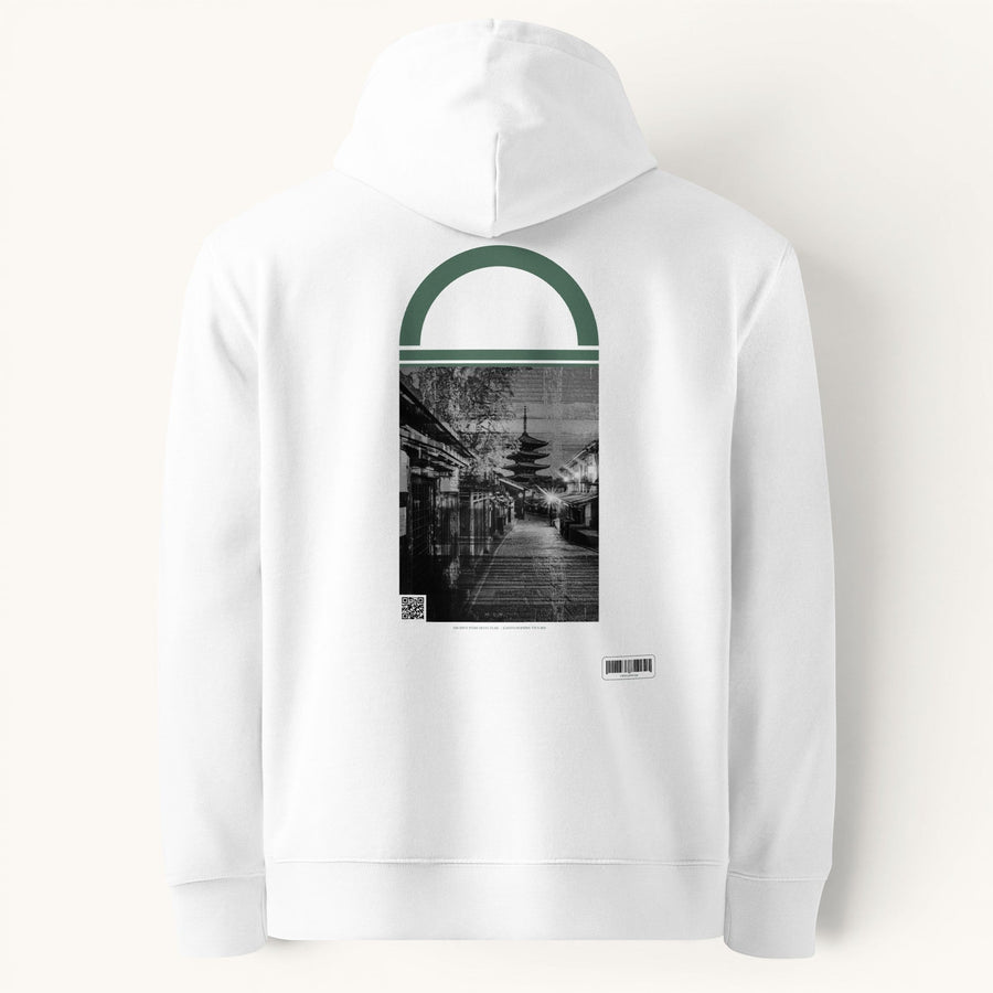 ETHIKKALL sweat à capuche blanc unisexe en coton organique avec un imprimé Kyoto sur le dos.