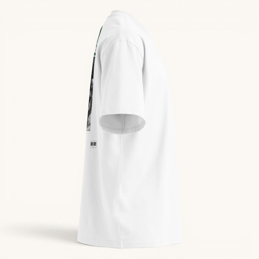 ETHIKKALL T-shirt blanc ample en coton biologique avec col montant et épaules tombantes, idéal pour le streetwear.
